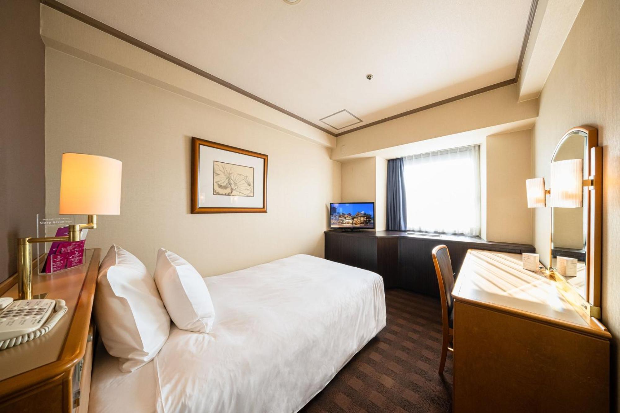 Ana Crowne Plaza Matsuyama By Ihg Hotell Exteriör bild