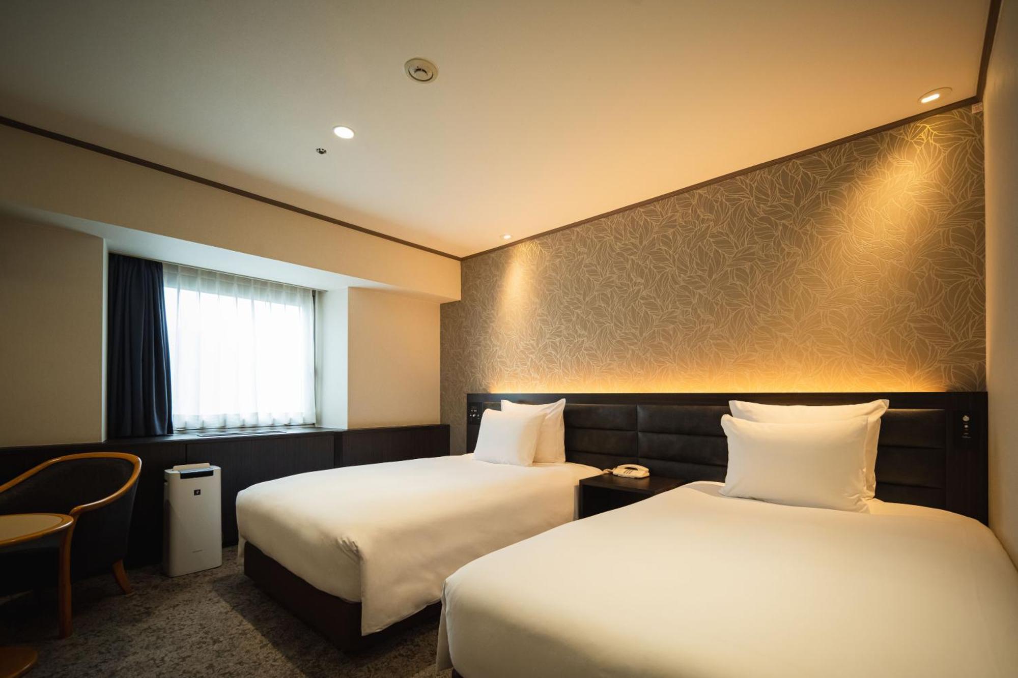 Ana Crowne Plaza Matsuyama By Ihg Hotell Exteriör bild