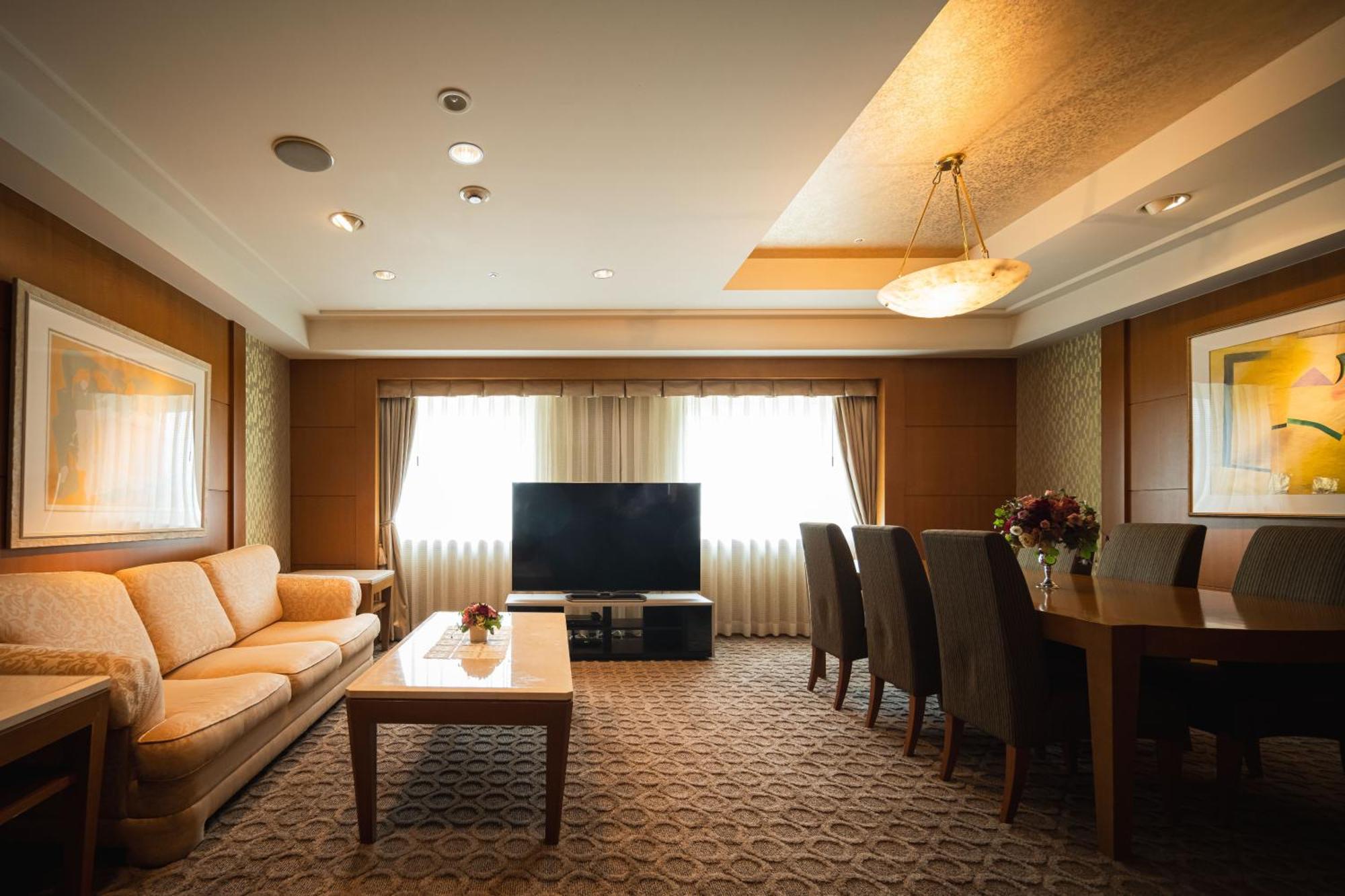 Ana Crowne Plaza Matsuyama By Ihg Hotell Exteriör bild
